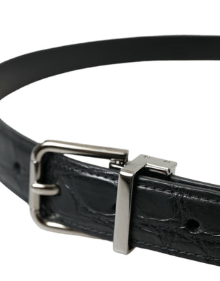 Elegant Leather Belt With Metal Buckle