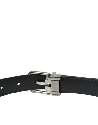 Elegant Black Leather Belt With Metal Buckle