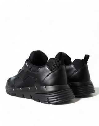 Sleek Low Top Leather Sneakers In Timeless Black