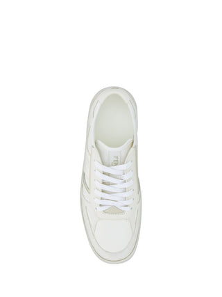 Elegant Low Top Calfskin Sneakers In White