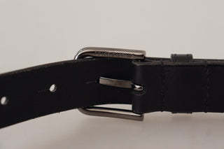 Elegant Black Leather Belt With Metal Buckle