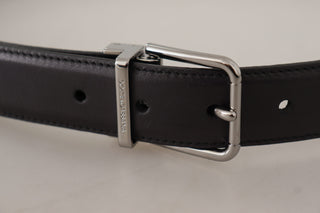 Elegant Black Leather Belt With Metal Buckle