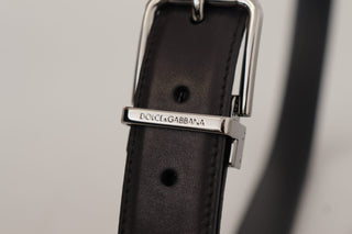 Elegant Black Leather Belt With Metal Buckle