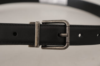 Elegant Black Leather Belt With Metal Buckle