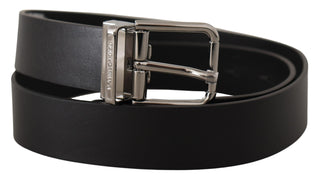 Elegant Black Leather Belt With Metal Buckle