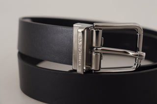 Elegant Black Leather Belt With Metal Buckle