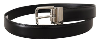 Sleek Black Leather Belt With Metal Buckle