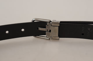 Elegant Black Leather Belt With Metal Buckle