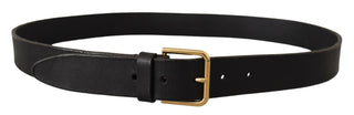 Elegant Leather Belt With Metal Buckle