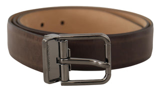 Elegant Leather Belt With Metal Buckle