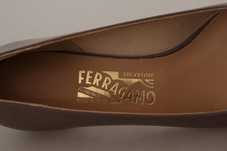 Elegant Caraway Brown Pumps With Vara Bow