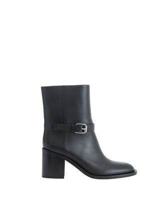 Burberry Boots Black / EU39.5/US9.5 Elegant Leather Ankle Boots with Chic Buckle Detail