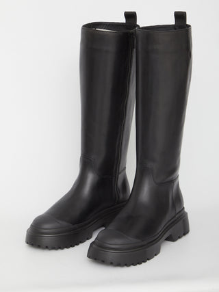 H619 Boots