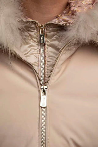 Chic High-collar Hooded Women's Jacket With Fur