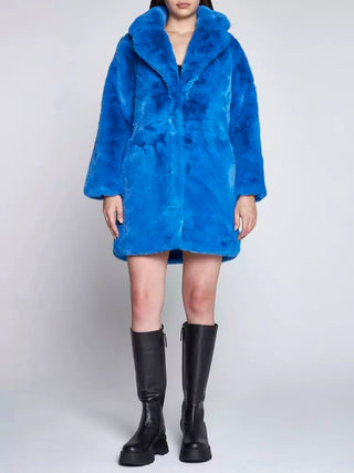 Chic Sapphire Eco-fur Jacket – Unparalleled Warmth